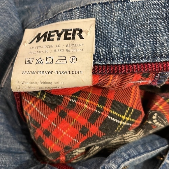 Meyer Hosen light blue stretchy  denim zip/slide clasp jeans with lined pockets - Picture 8 of 15
